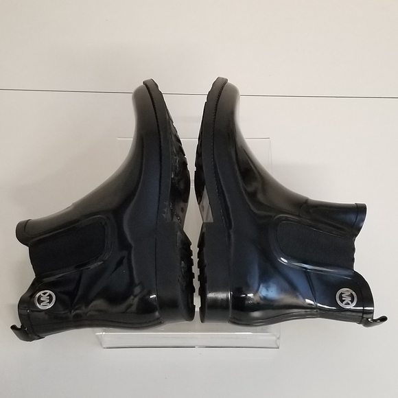 Michael Kors Womens Black Rubber Rain Boots Slip On Ankle Boots - Picture 7 of 10